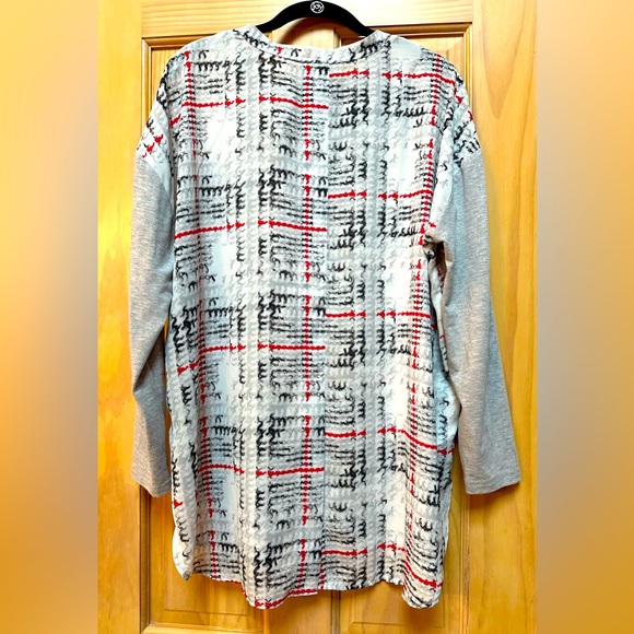 Lysse Larimer mixed media tunic in Winter Plaid - Picture 4 of 6